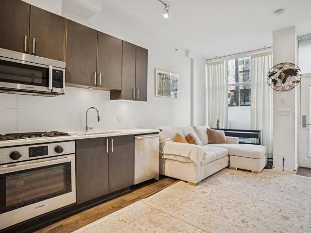 Apartment for rent in Vancouver, British Columbia