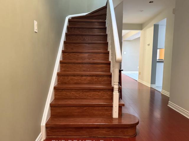 House for rent in Ascot Village, Markham