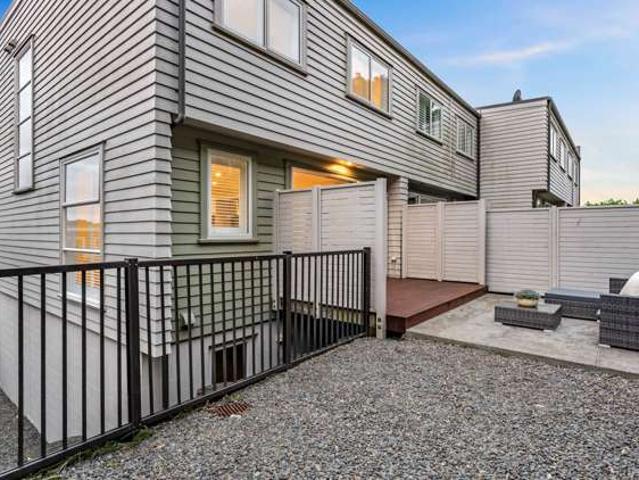 Townhouse for sale in Hillersden