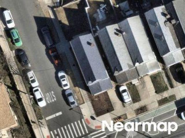 House for sale in Queens, Arverne