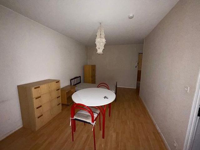 Studio location à Clermont-Ferrand, Clermont-ferrand