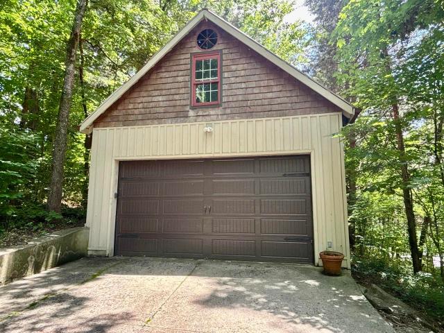House for sale in Adolphus, Kentucky
