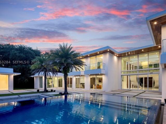 House for sale in Pinecrest, Florida