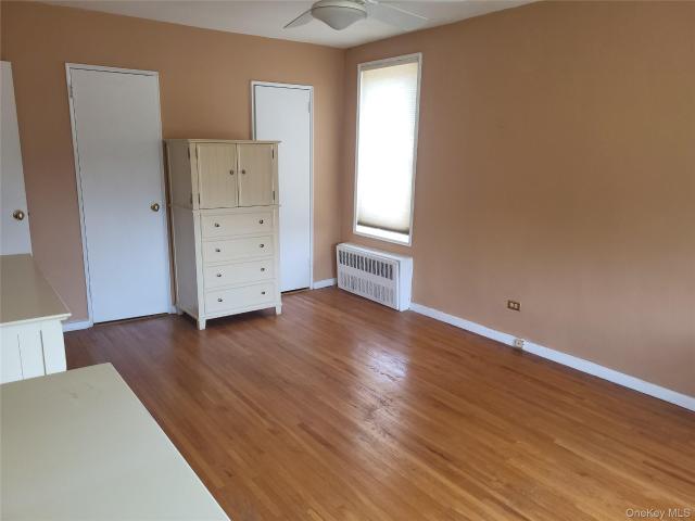 Property for sale in The Bronx, Arverne
