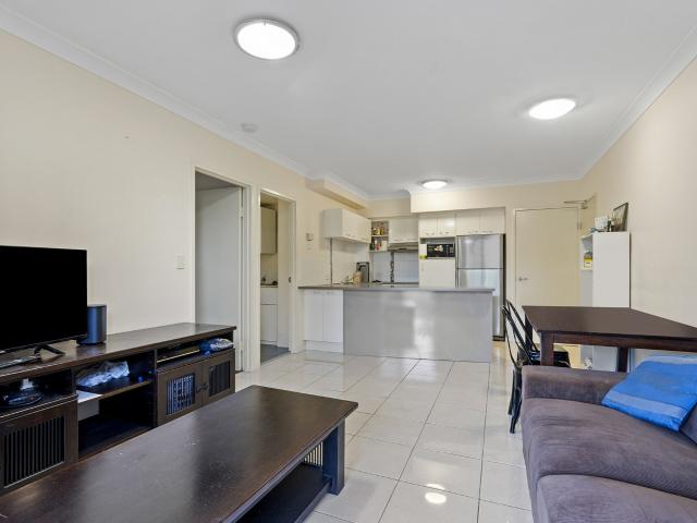 Apartment for rent in Toombul, Queensland