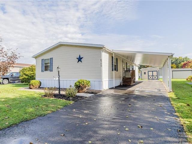 House for sale in Whispering Woods, Town of Williamson