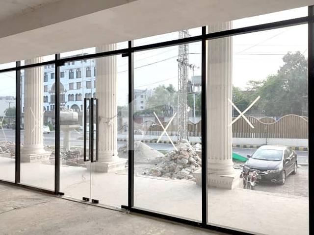 Commercial for rent in لاہور, لاہور ڈویژن