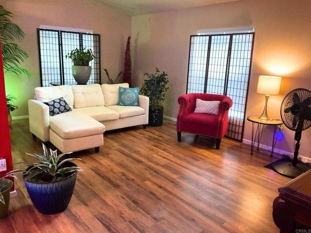 House for sale in Huntington Beach, California