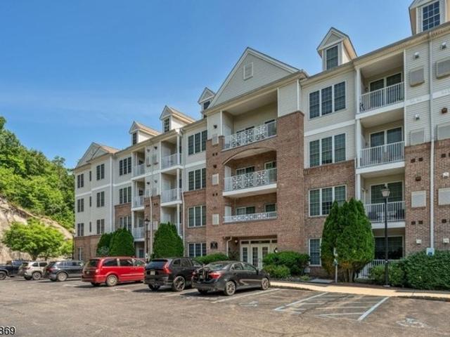 Condo for sale in Riverdale, New Jersey