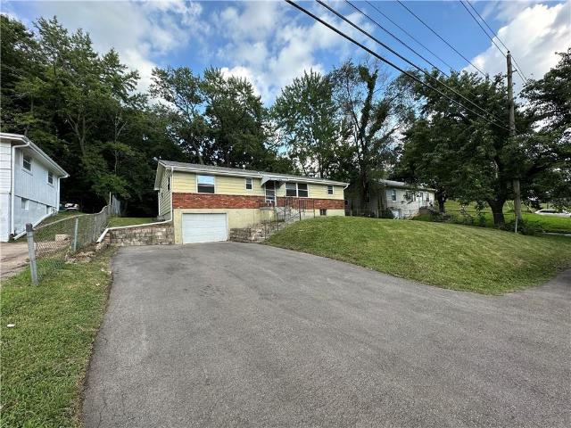 House for sale in Gladstone, Missouri