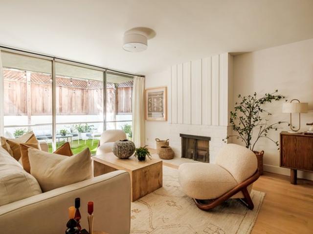 Condo for sale in Culver City, California