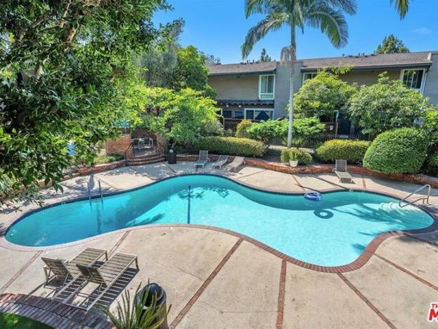 Condo for sale in Culver City, California