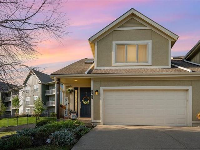 Townhouse for sale in Kansas City, Missouri