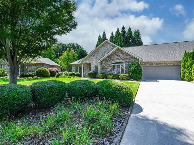 Townhouse for sale in Guilford, North Carolina