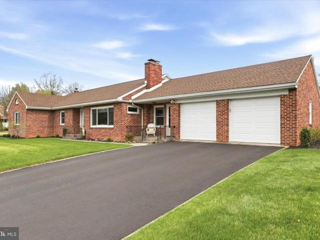 House for sale in Cumberland, Pennsylvania