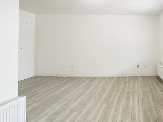 Apartment for rent in Mulhurst Bay, Ontario