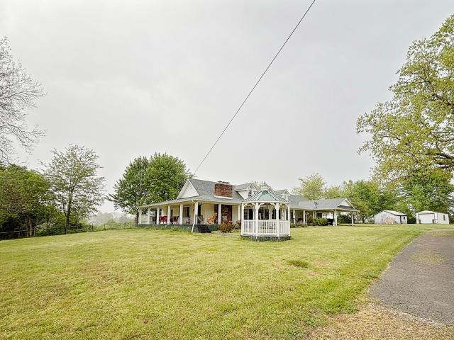 House for sale in East Bernstadt, Laurel County