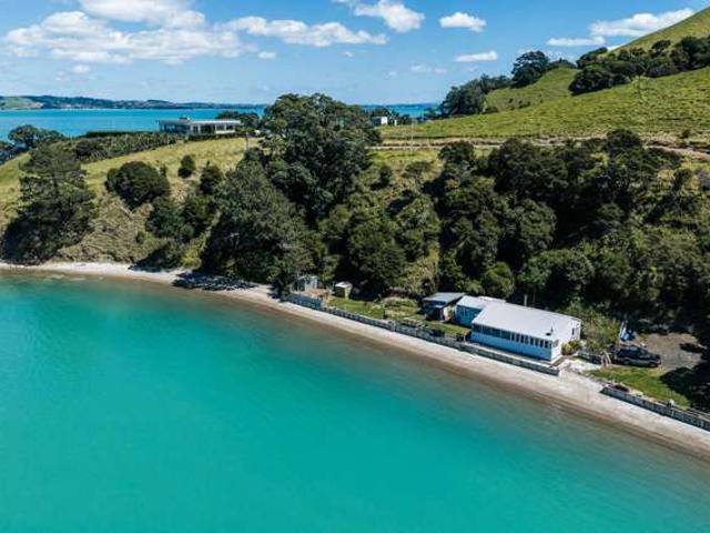 Property for sale in Waiheke, Omiha