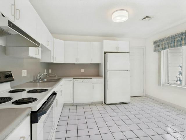 Condo for sale in Amawalk, New York