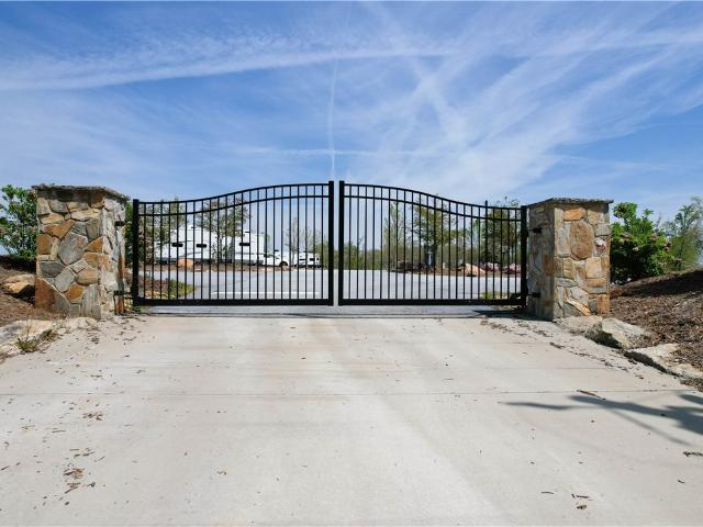 House for sale in Salem, South Carolina