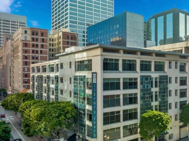 Condo for sale in Canoga Park, California