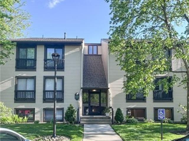 Condo for sale in Summit, Ohio