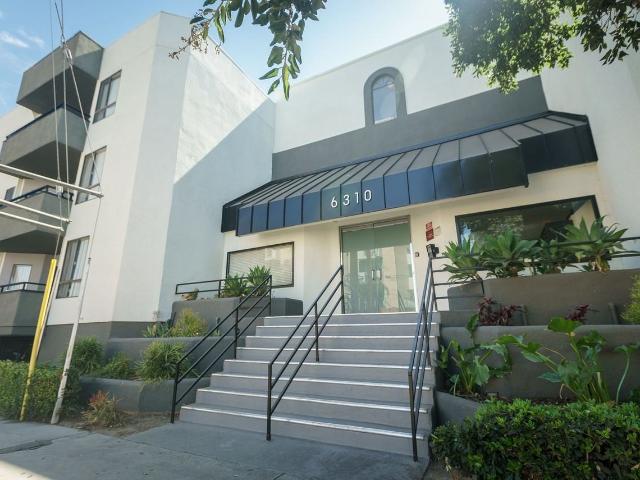 Apartment for rent in Sherman Oaks Neighborhood Council District, Canoga Park
