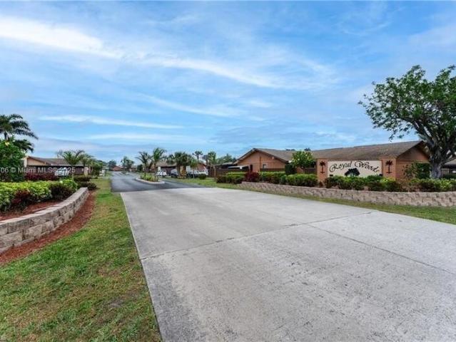 Townhouse for sale in Fort Myers