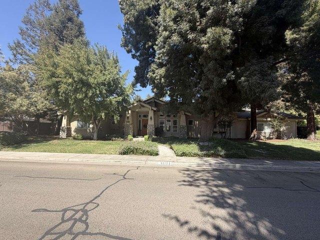 House for sale in Visalia, Tulare County
