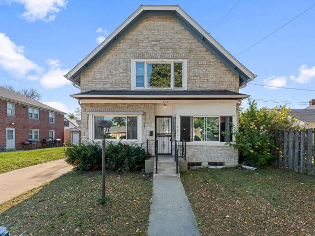House for sale in Enderis Park, Milwaukee