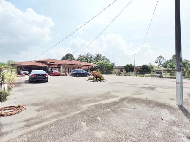 Bungalow for sale in Kuala Linggi, Malaka