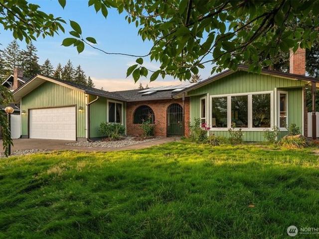 House for sale in University Place, Pierce County