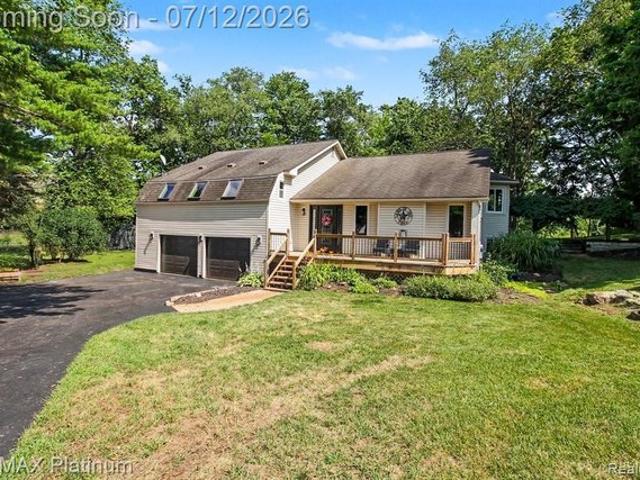 House for sale in Hamburg, Michigan