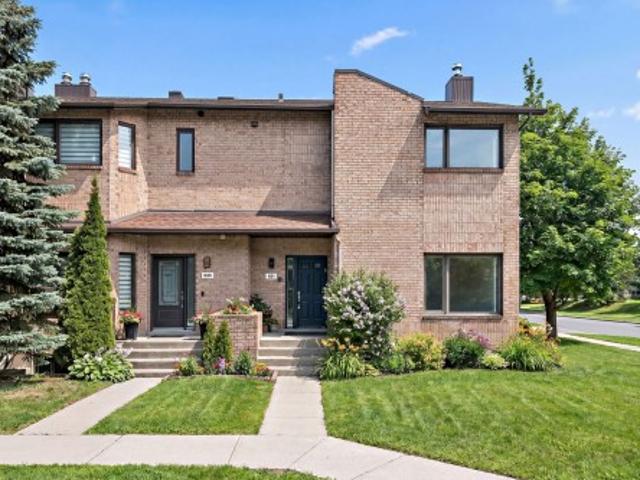 House for sale in Saint-Laurent, Montréal