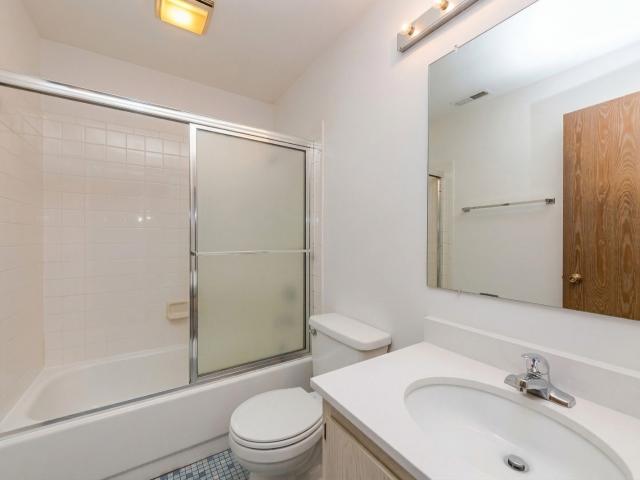 Condo for sale in Medinah, Illinois