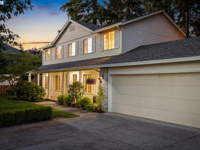 House for sale in La Center