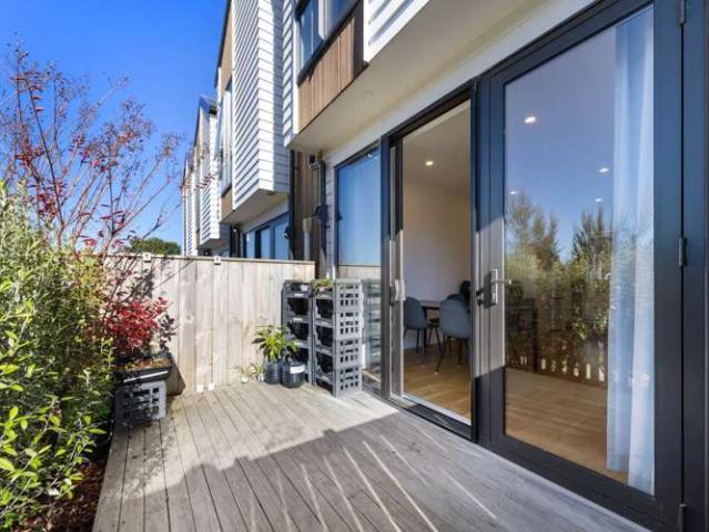 Townhouse for sale in Manurewa