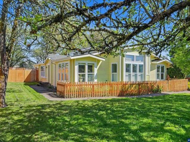 House for sale in Oregonia