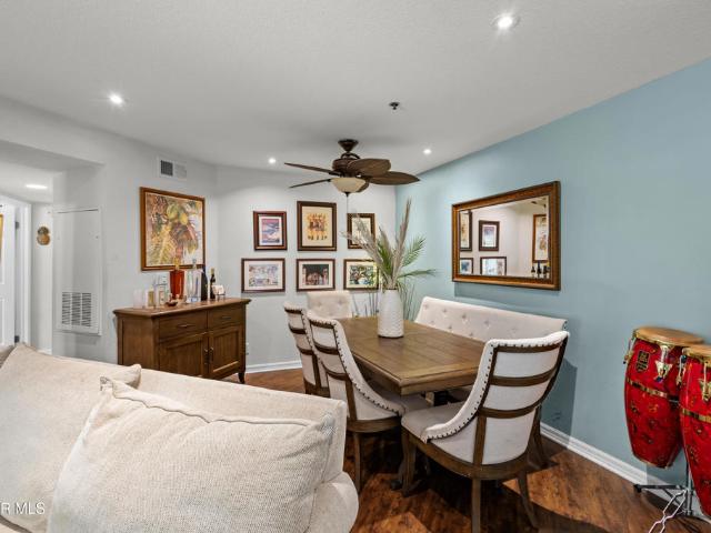 Condo for sale in Oak Park, California
