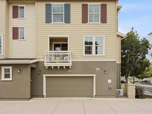 Condo for sale in San Mateo, California