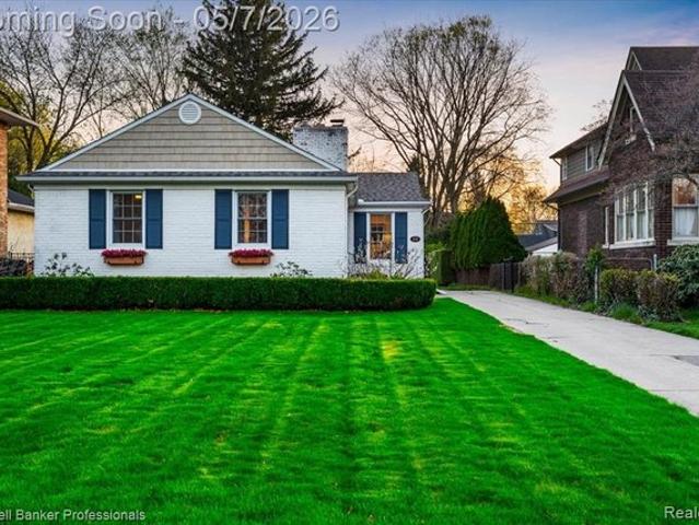 House for sale in Grosse Pointe, Michigan