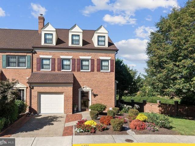 Townhouse for sale in Virginia