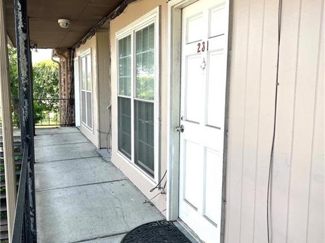 Condo for sale in Metairie, Louisiana