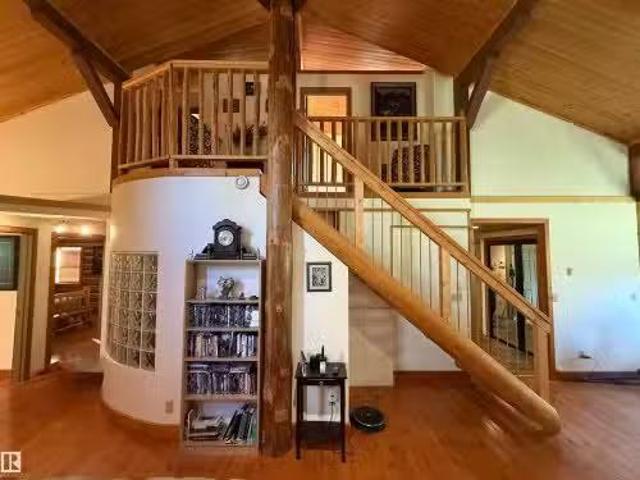 House for sale in Alberta