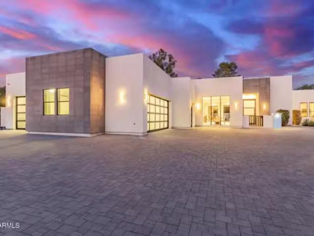 House for rent in Paradise Valley