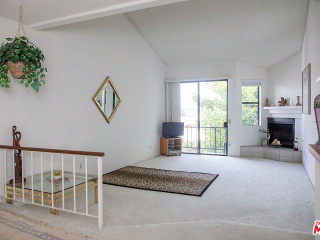 Condo for sale in Tarzana Neighborhood Council District, Canoga Park