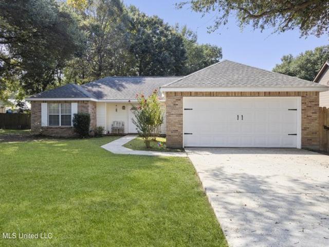 House for sale in Diamondhead, Mississippi