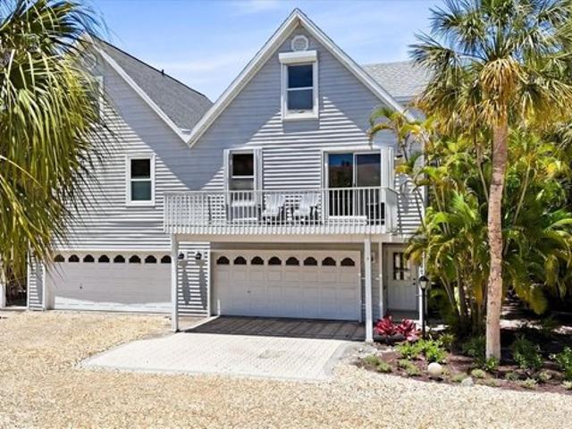 House for sale in Holmes Beach, Florida
