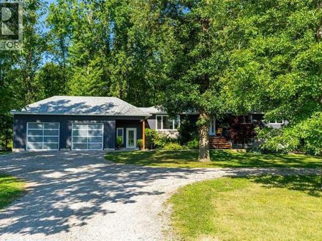 House for sale in Brights Grove, Ontario
