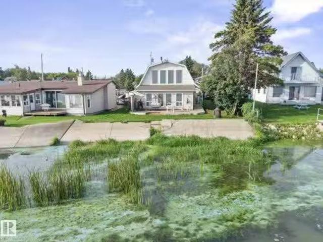 House for sale in Alberta Beach, Alberta